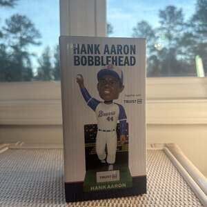 HANK AARON SGA BOBBLEHEAD BREWERS, BRAVES ~ NIB 40th Anniversary 1970s HR KING